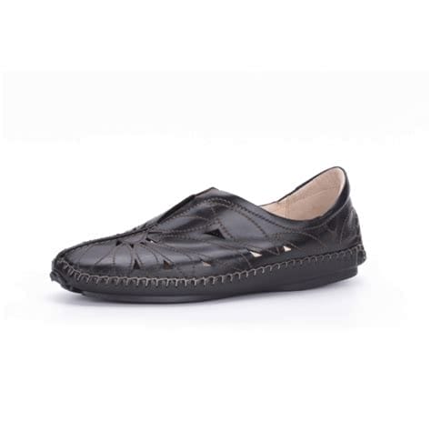 Are Pikolinos shoes handmade?