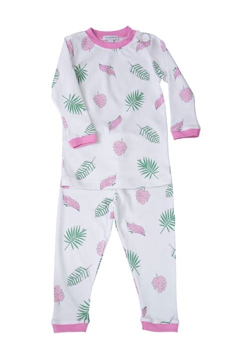 Is pink Victoria Secret true to size?
