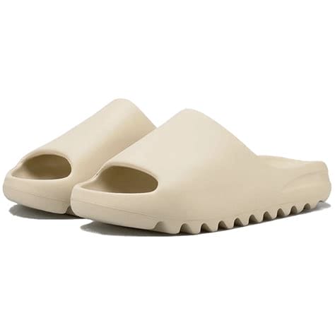 What size is 8 in Yeezy slides?