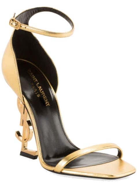 Should you wear heels a size bigger?